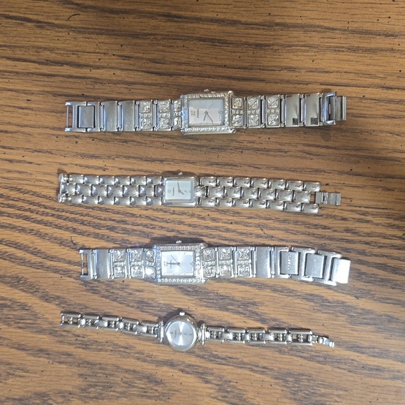 Four Used Fossil Watches - Picture 5 of 13